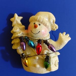 Vintage White Resin Holiday Snowman Brooch With Colorful Christma…